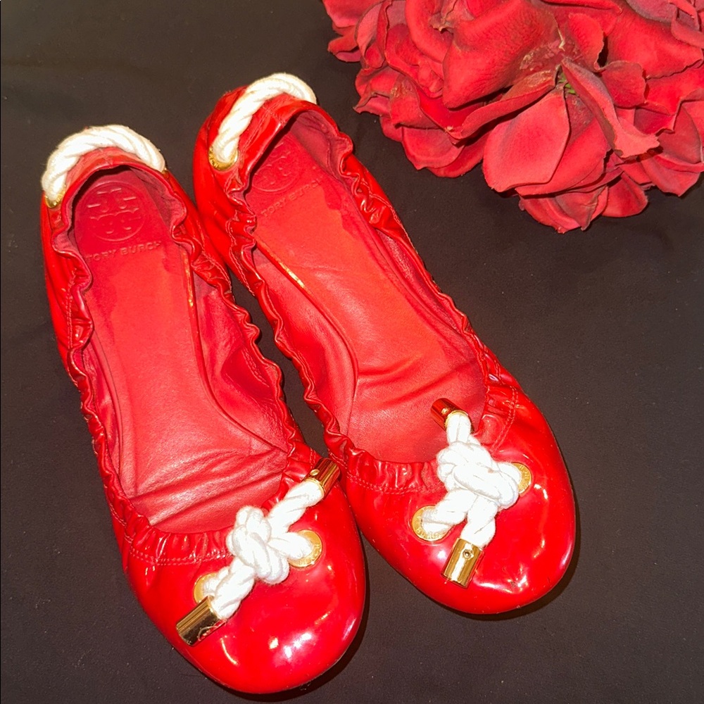 Tory Burch patent leather flats Red Knot Bow Sz 10